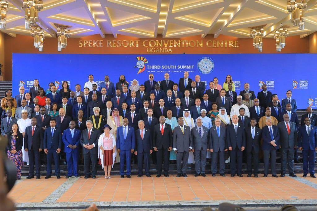 El Jefe de Estado participa en la Cumbre del MNOAL y en la reunión del G77+China