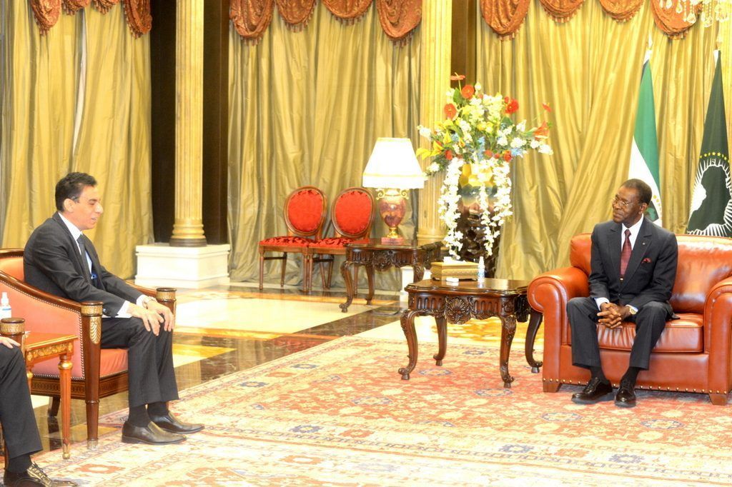 El Jefe de Estado recibe al Embajador de Egipto