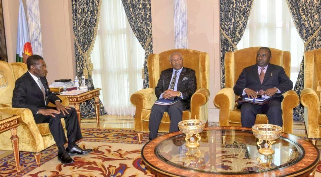 El Jefe de Estado recibe al Presidente de la Comisión de la CEMAC
