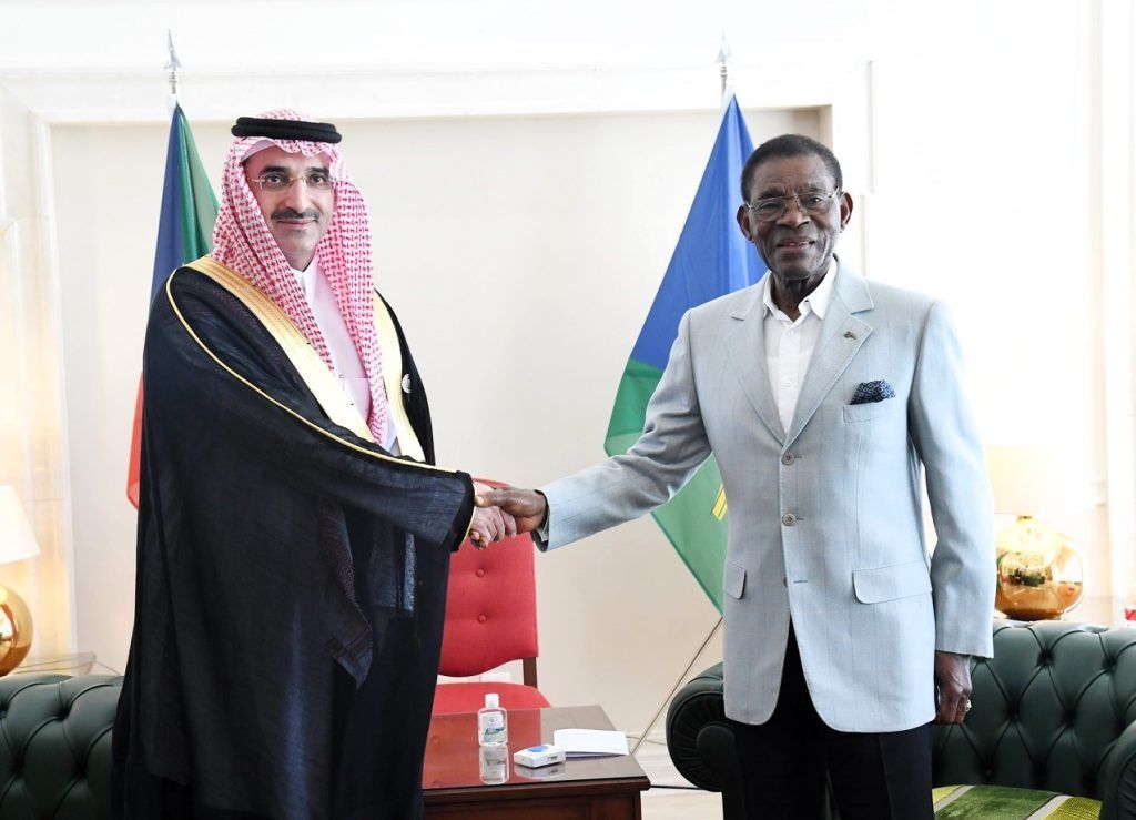 El Jefe de Estado recibe a una delegación de Arabia Saudí