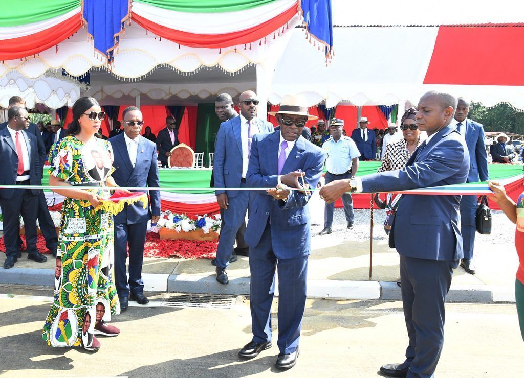 La Pareja Presidencial inaugura el Distrito Urbano de Akok Esabok