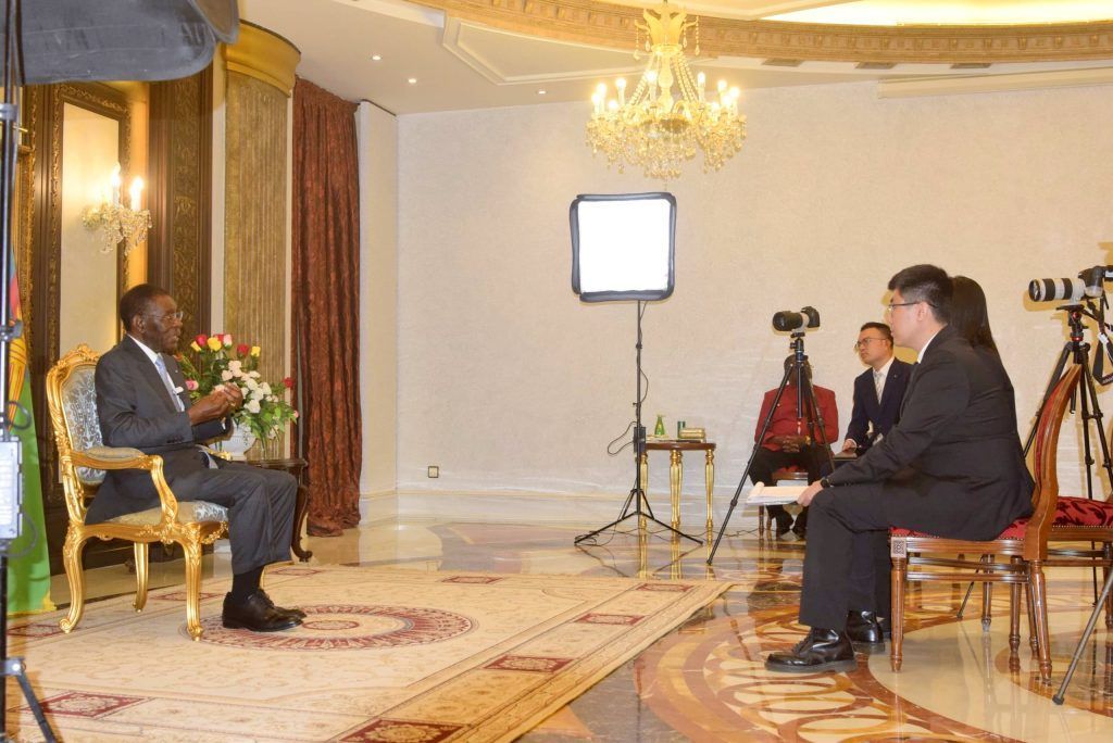 El Jefe de Estado concede una exclusiva al canal XINHUA