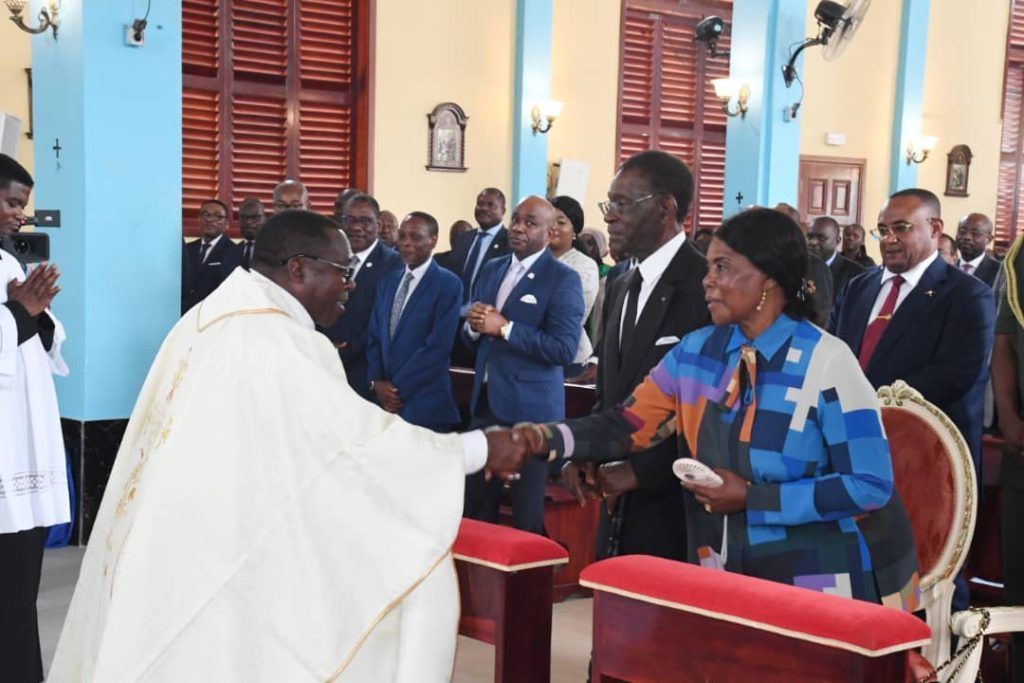 Primera misa en la Parroquia de Bidjabidjan