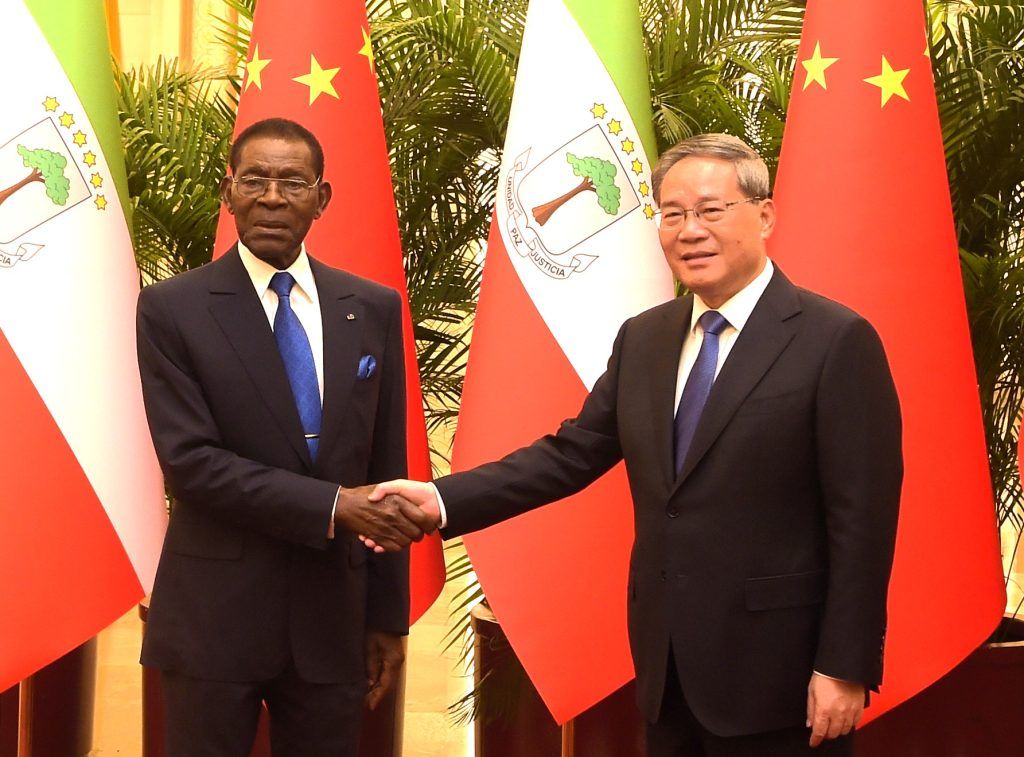 El Primer Ministro chino recibe al Presidente de Guinea Ecuatorial