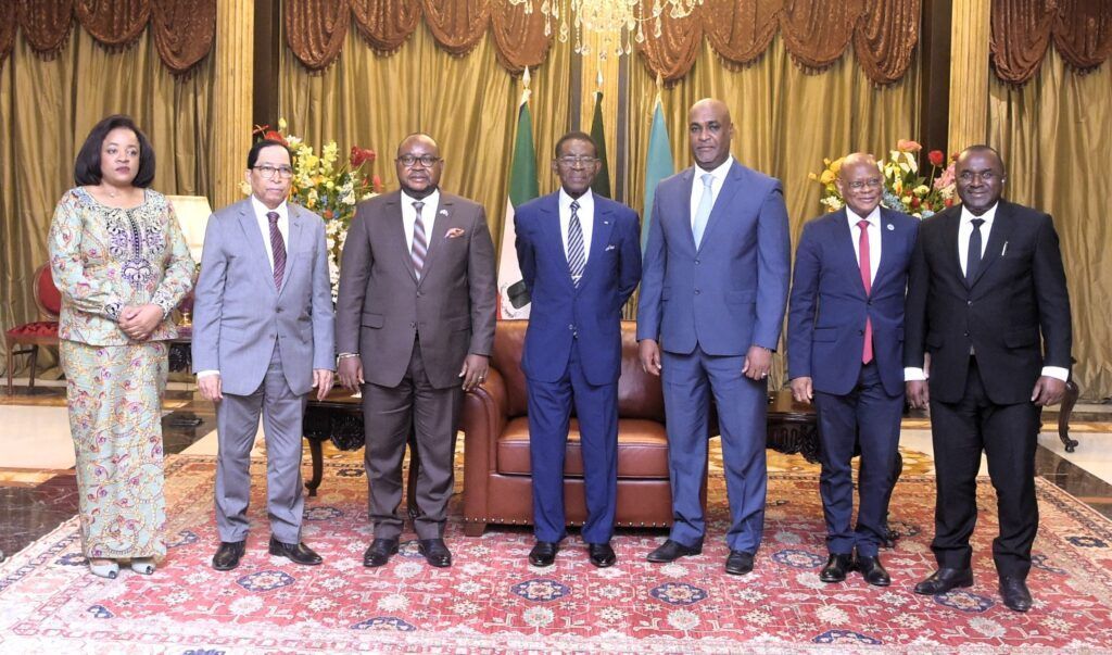 Una delegación de Congo informa al Presidente sobre el proceso de transición en Chad