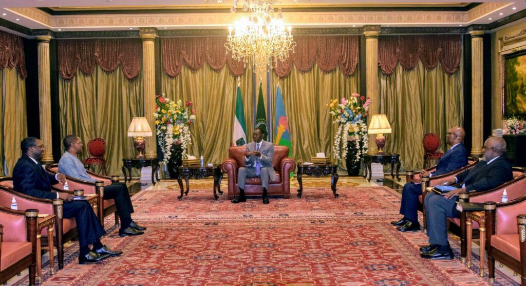 El Presidente recibe al Ministro de Exteriores de Burkina Faso