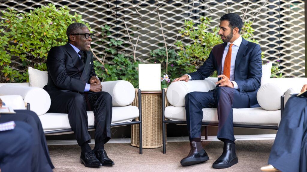 El Vicepresidente se reúne con el Ministro de Estado de Relaciones Exteriores de los Emiratos Árabes