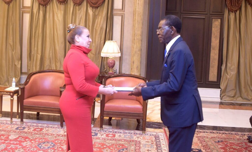 El Presidente recibe las cartas credenciales de los embajadores de Rusia, Venezuela y Corea del Norte
