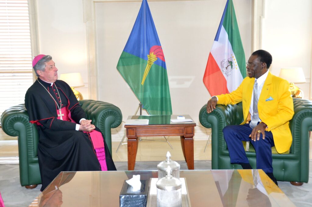 El Presidente recibe en Mongomo al Nuncio Apostólico para Camerún y Guinea Ecuatorial