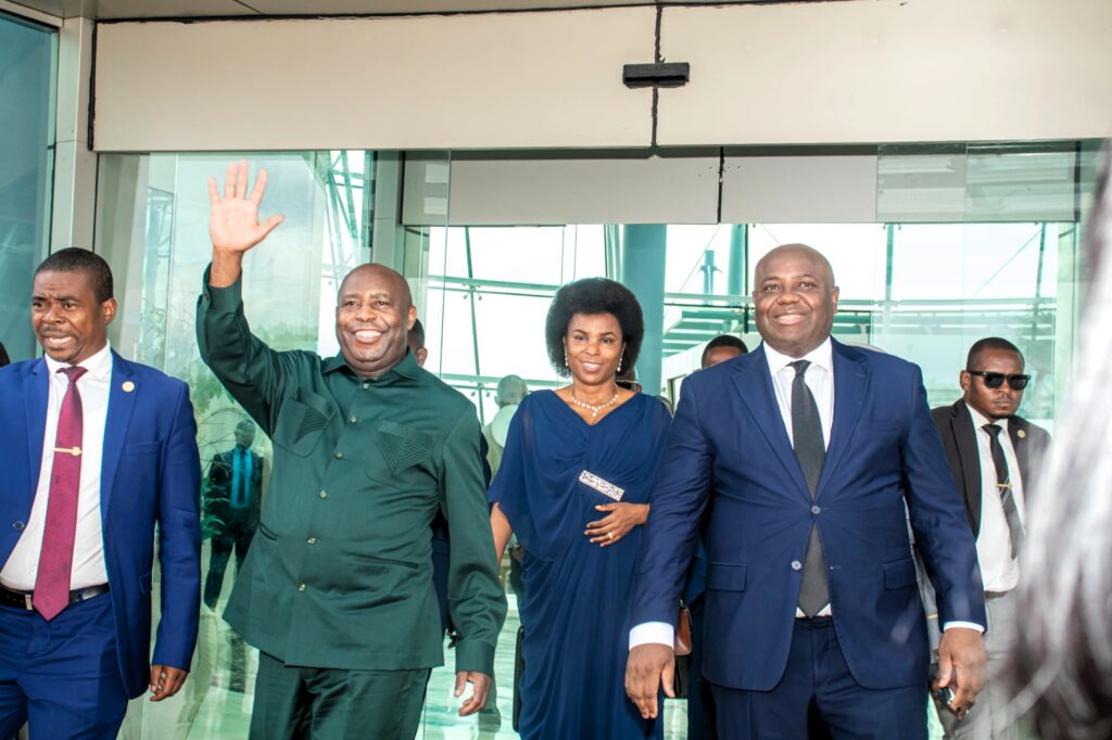 El Presidente de Burundi llega a Malabo