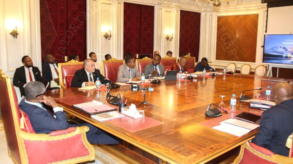 El Gobierno estudia el proyecto de modernización de la red vial en Bata