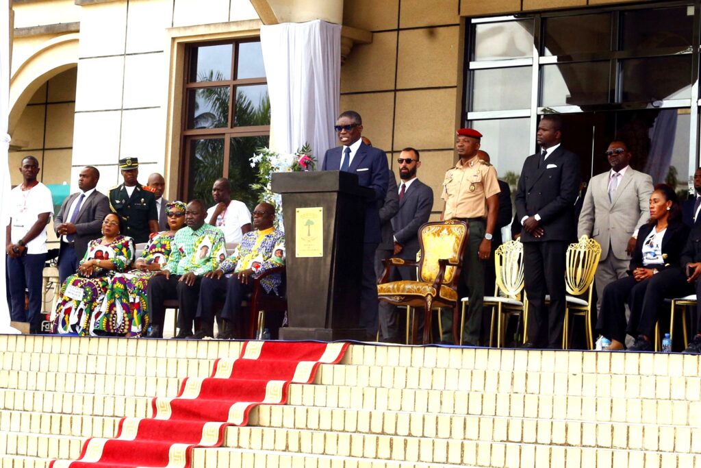 Multitudinaria despedida a Francisco Senoko Batapa en presencia del Vicepresidente de la República