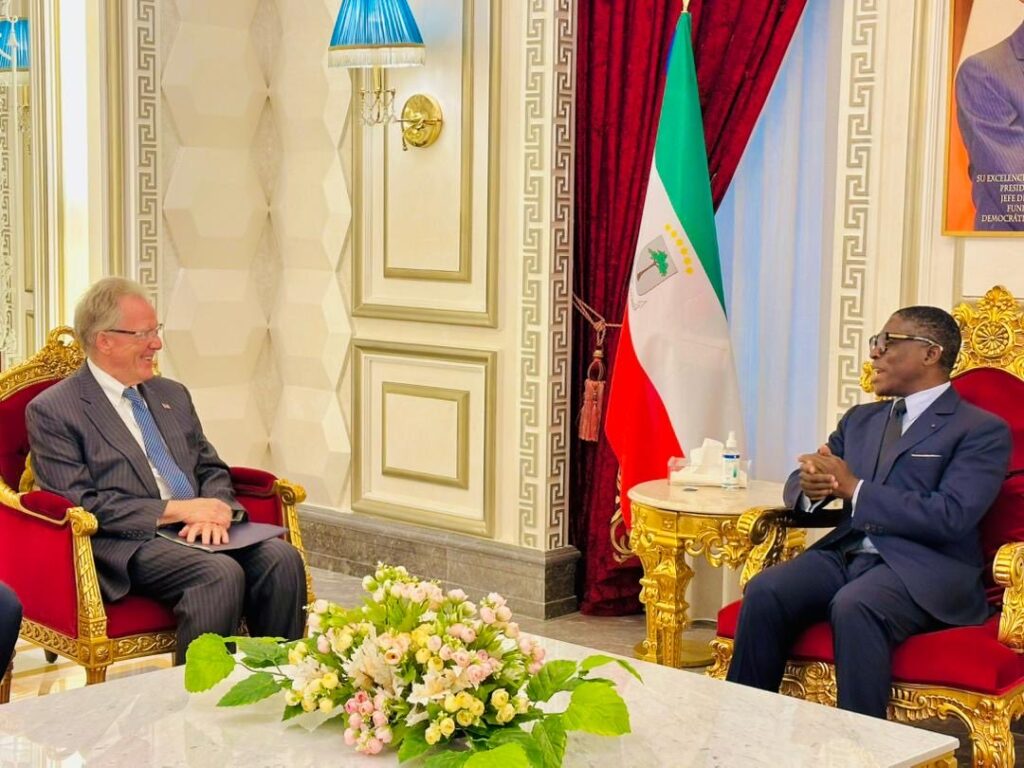 El Vicepresidente recibe al Embajador de los Estados Unidos