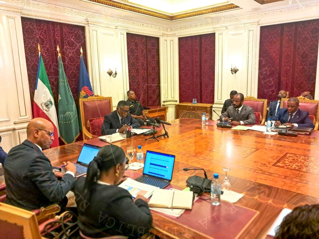El Vicepresidente impulsa nuevas líneas de financiación para el desarrollo del sector de hidrocarburos