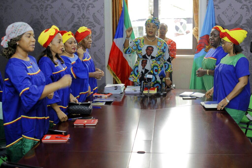 Reunión de la Secretaria General Adjunta Segunda en la Oficina Nacional de Malabo II