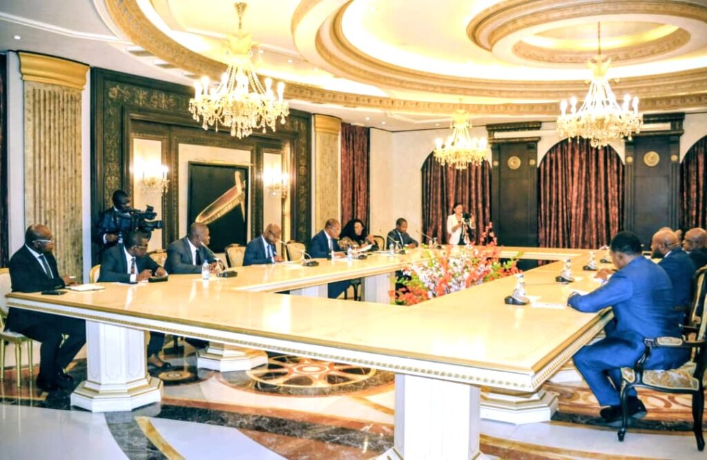 Reunión de los responsables de los órganos constitucionales