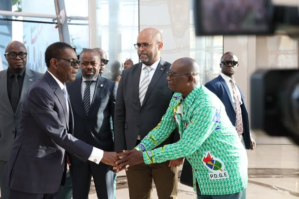 Ultimas inspecciones del Presidente en Malabo antes de la llegada del Papa