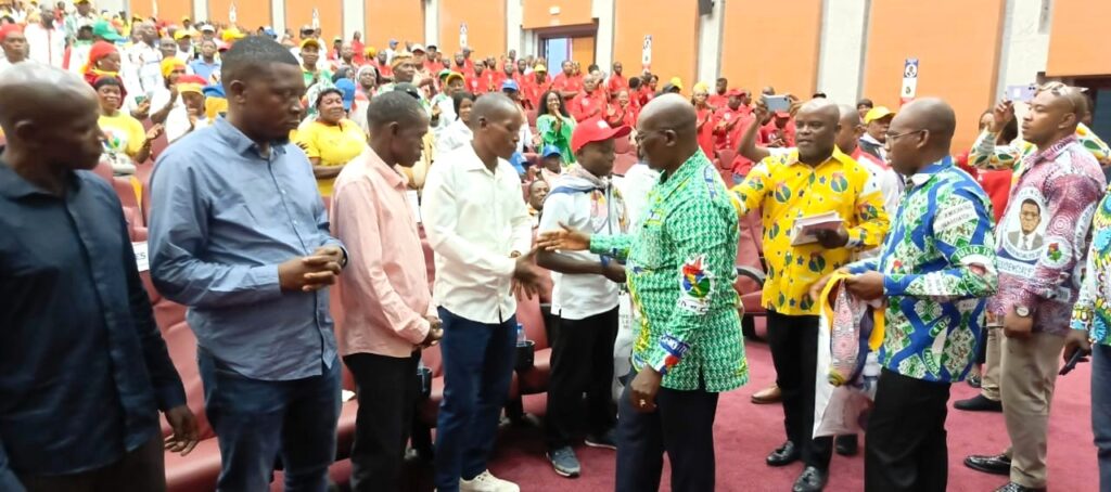 Reinserción masiva al PDGE en Akonibe