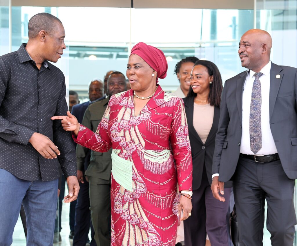 La Primera Dama viaja a Libreville