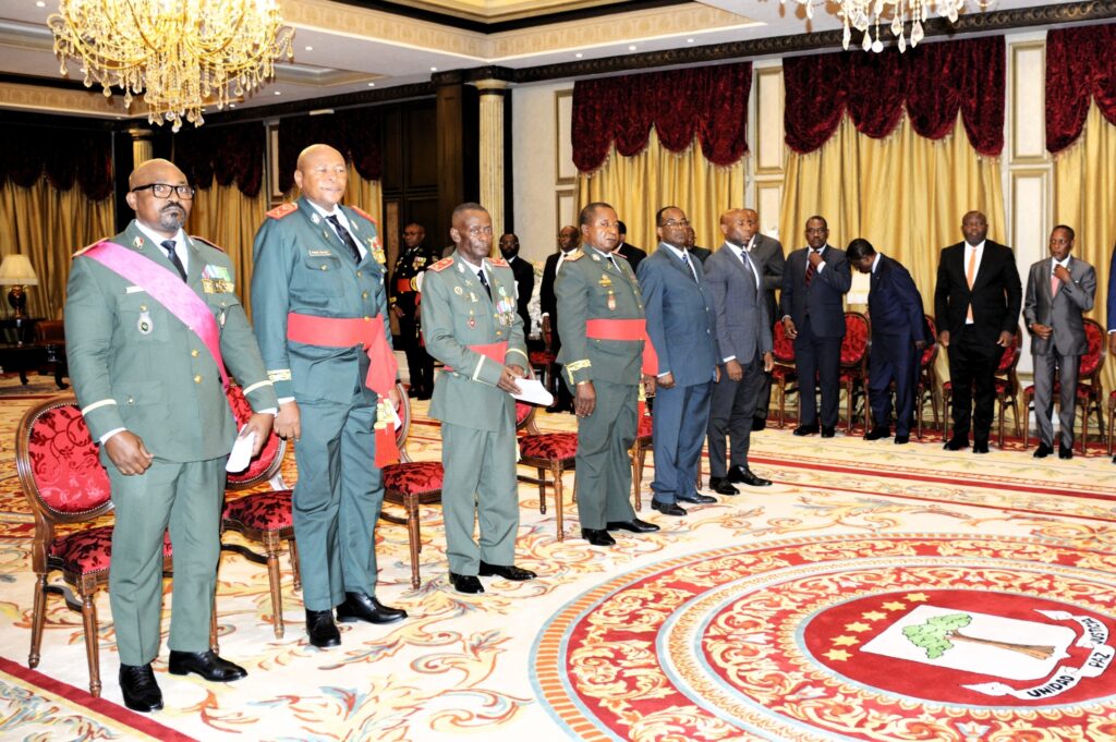 Ceremonia de Jura de Cargos en el Palacio del Pueblo de Malabo