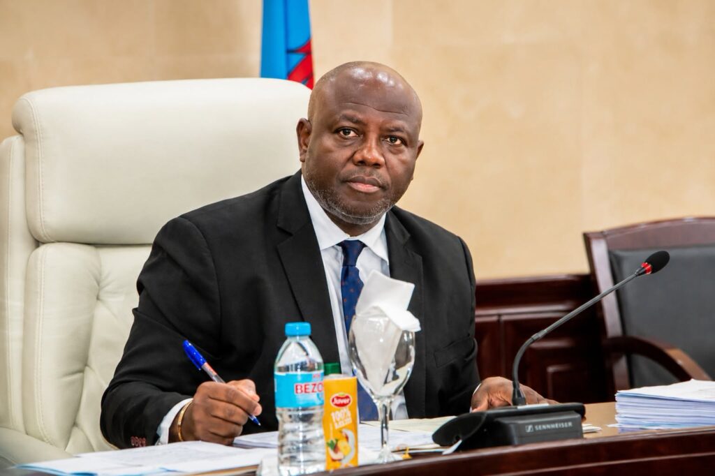 Manuel Osa Nsue, reconducido como Primer Ministro