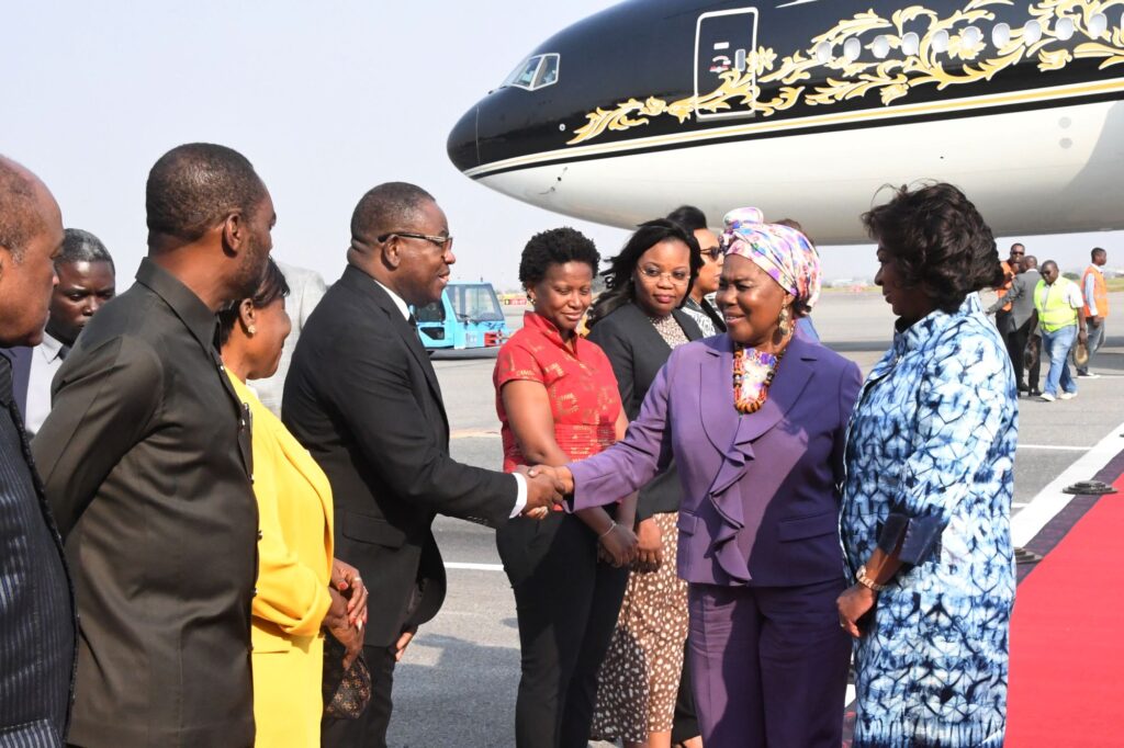 La Primera Dama de la Nación viaja a Angola para participar en la Gala de la OPDAD
