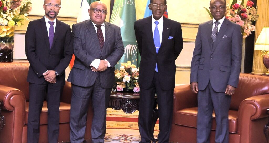 El Presidente Obiang recibe al Representante Especial de la ONU para África Central El Presidente Obiang recibe al Representante Especial de la ONU para África Central