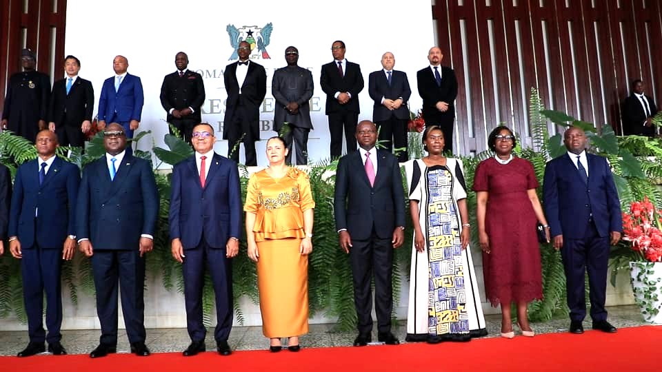Manuel Osa Nsue asiste a la investidura del Presidente de São Tomé y Príncipe